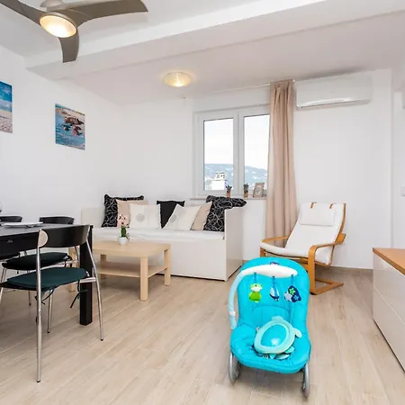 With Parking Spaces Baska, Krk - 19523 Apartman