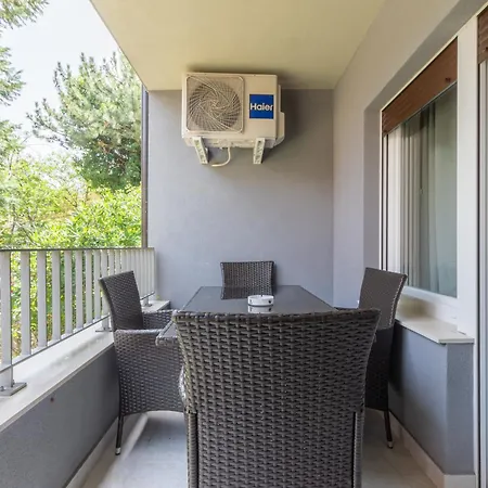 With Parking Spaces Baska, Krk - 19523 Apartman